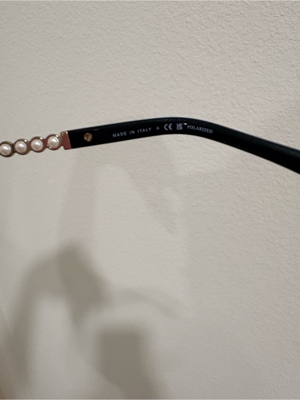 CHANEL Gold Frame Sunglasses with pearls and woven leather - Picture 9 of 12